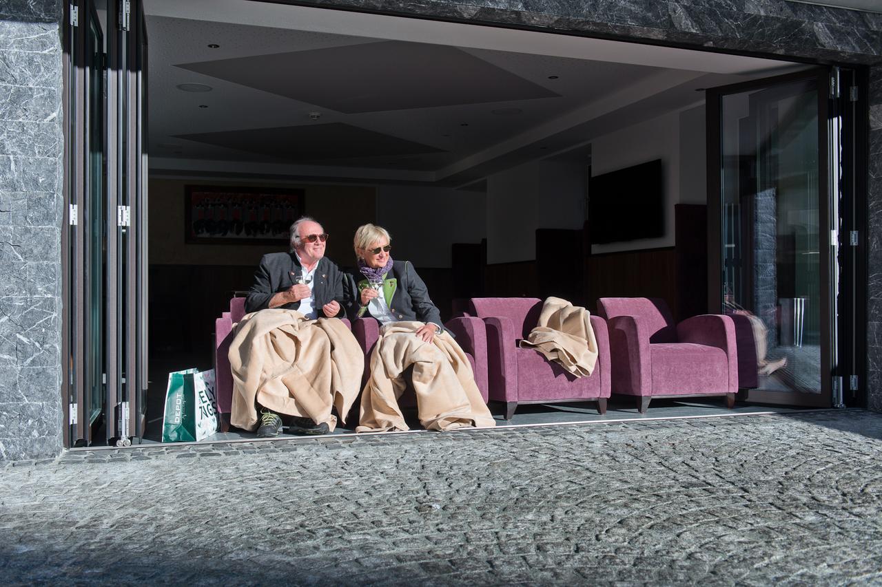 Hotel Neuwirt Zell am Ziller Eksteriør billede